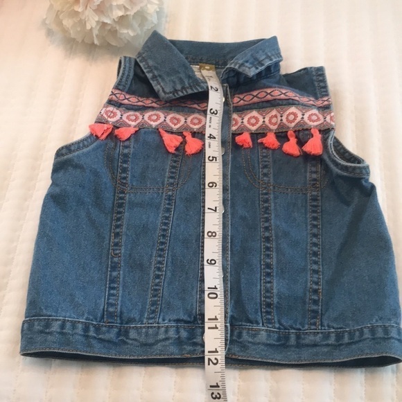 Little Lass Girls Denim Vest With Tassels Size 3T - Picture 4 of 6